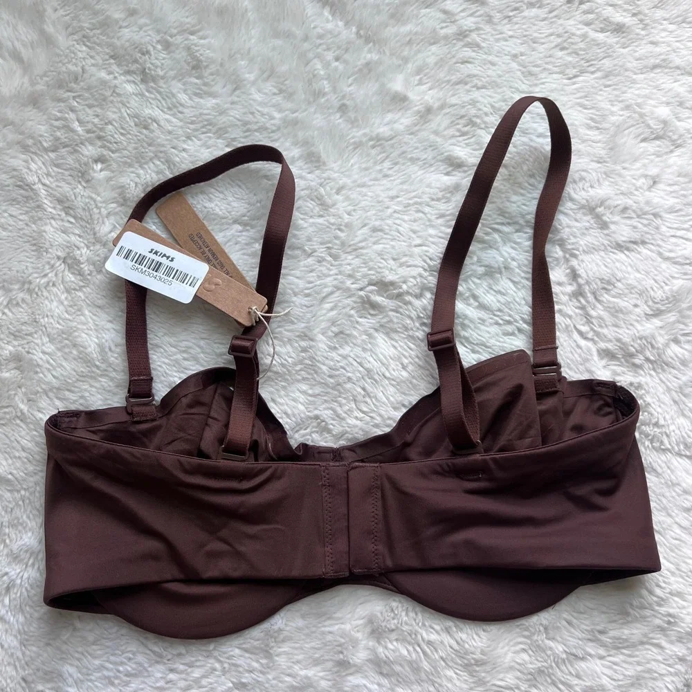 SKIMS Smoothing Intimates Unlined Strapless Bra Cocoa Brown 36C BA-BAN-2607 NEW
